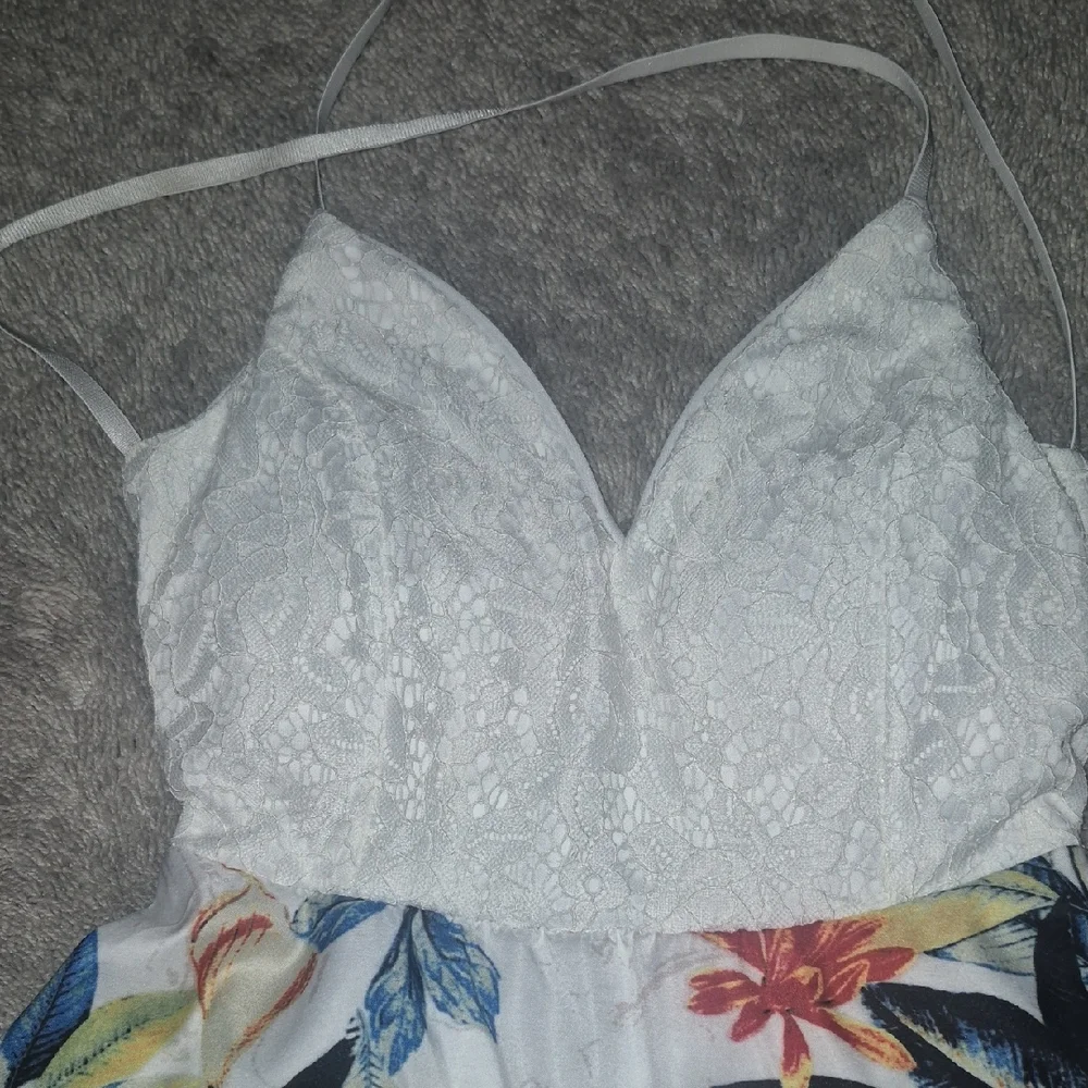 Floral White Mini Dress - Picture 5 of 9